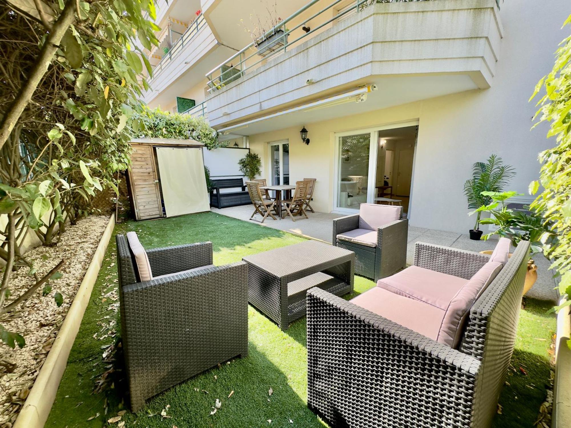 Regent Cote D'Azur Air-Conditioned, Pool, Garden & Parking Villeneuve-Loubet Exteriér fotografie